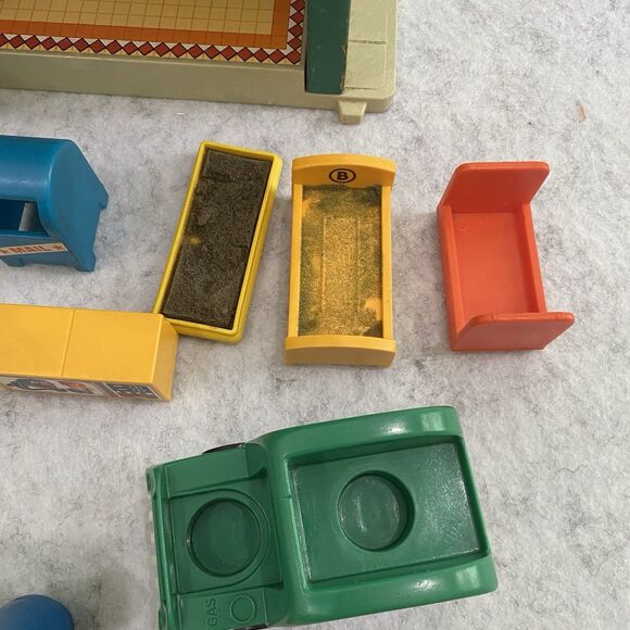 Vintage 1974 Little People Sesame Street Playset Family House Characters #938 R4 - Picture 7 of 15